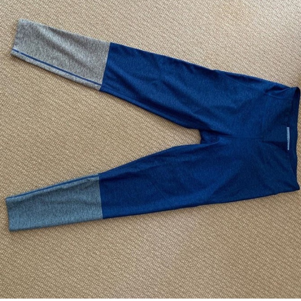 Outdoor voices blue leggings